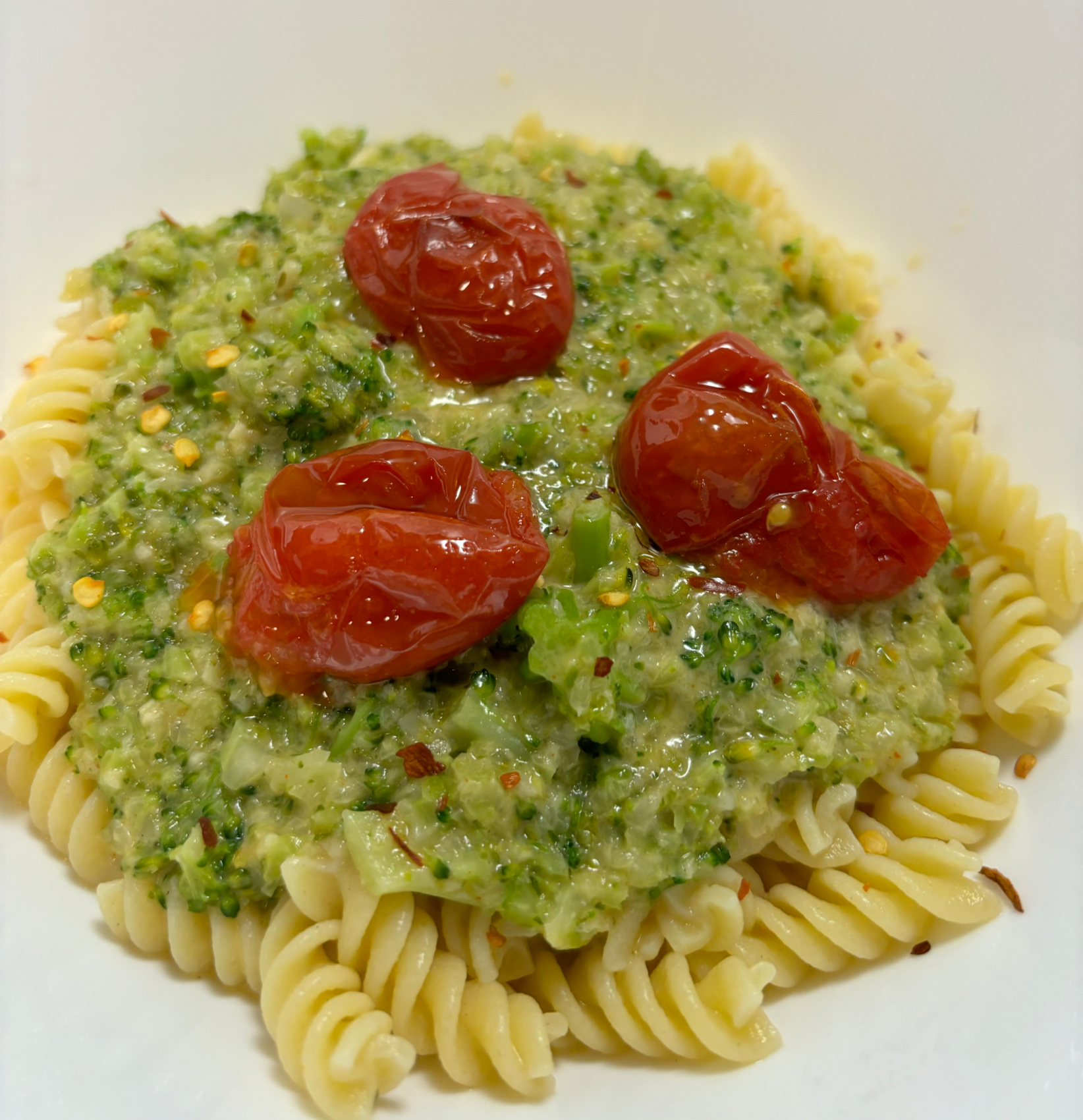 Broccoli Pasta & Roasted Cherry Tomatoes